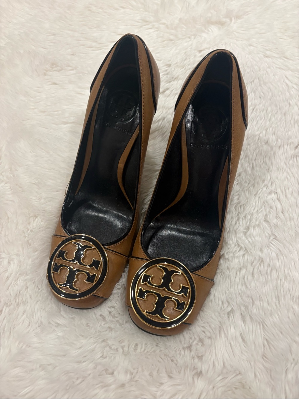 Tory Burch Tan Leather Logo Peep-Toe Heels